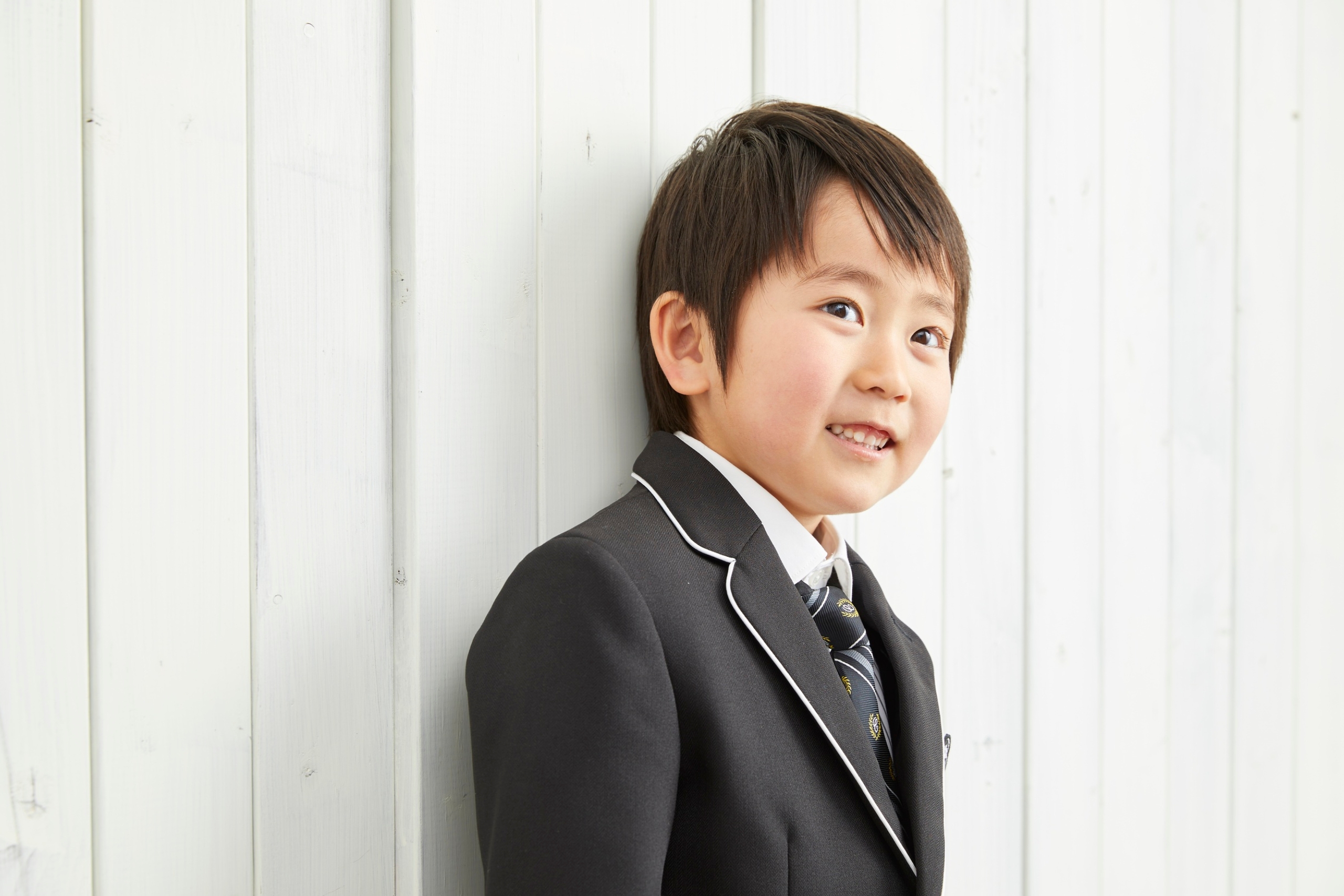 Why Boys Suits Will Always Make Your Child Look Smart For Any Occasion