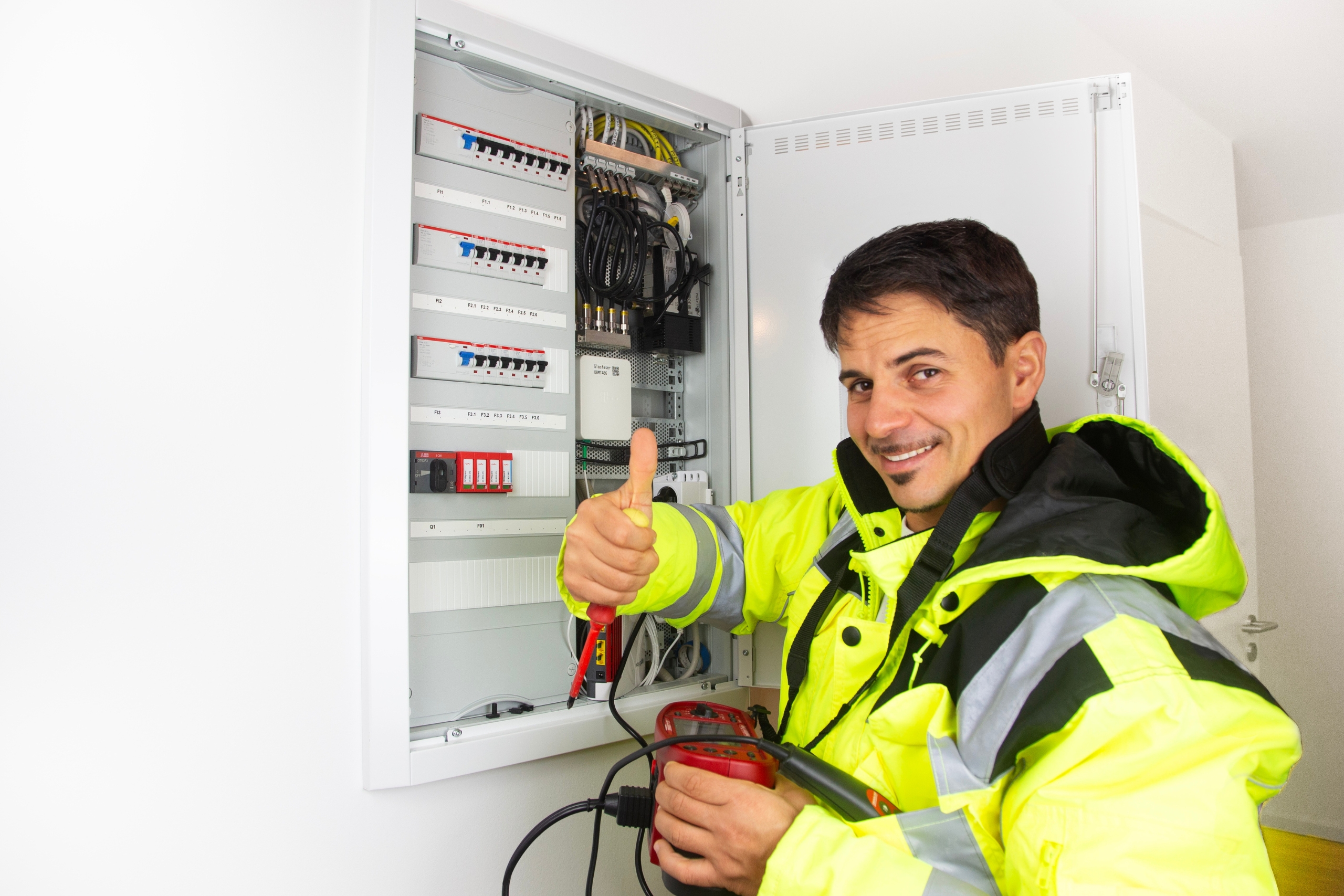 Advice On Hiring A Bristol Electrician For Your Home